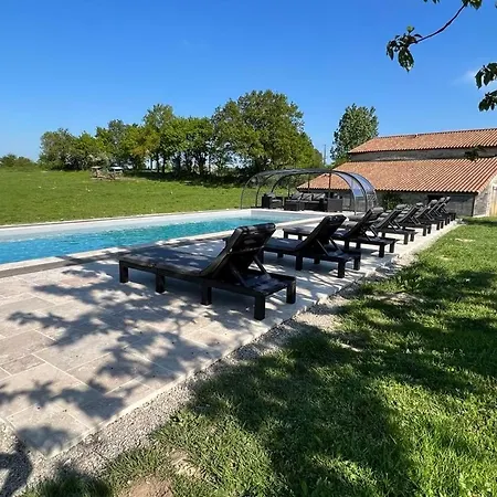 Apartment La Milliere - Piscine & Campagne - D'elbee Le Poire-sur-Vie